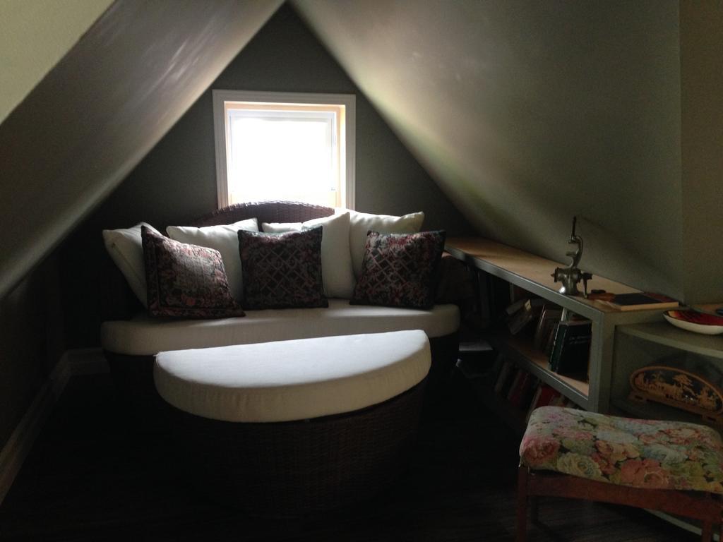 Bondy House Bed & Breakfast Amherstburg Exterior foto