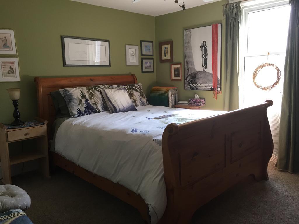Bondy House Bed & Breakfast Amherstburg Exterior foto